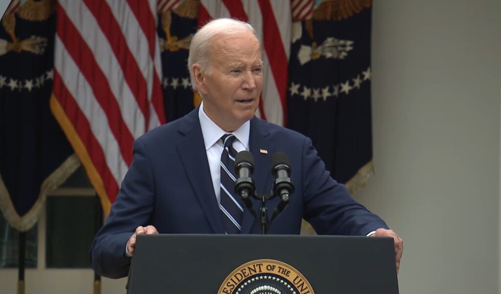 Biden Quadruples Tariffs on China EVs, Batteries