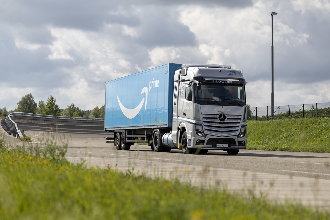 Amazon, Air Products Launch Initial Trials of New Mercedes-Benz Hydrogen Powered Fuel Cell Trucks