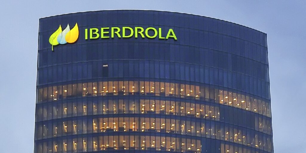 Iberdrola Raises $525 Million in Green Bond Offering to Invest in U.S. Network