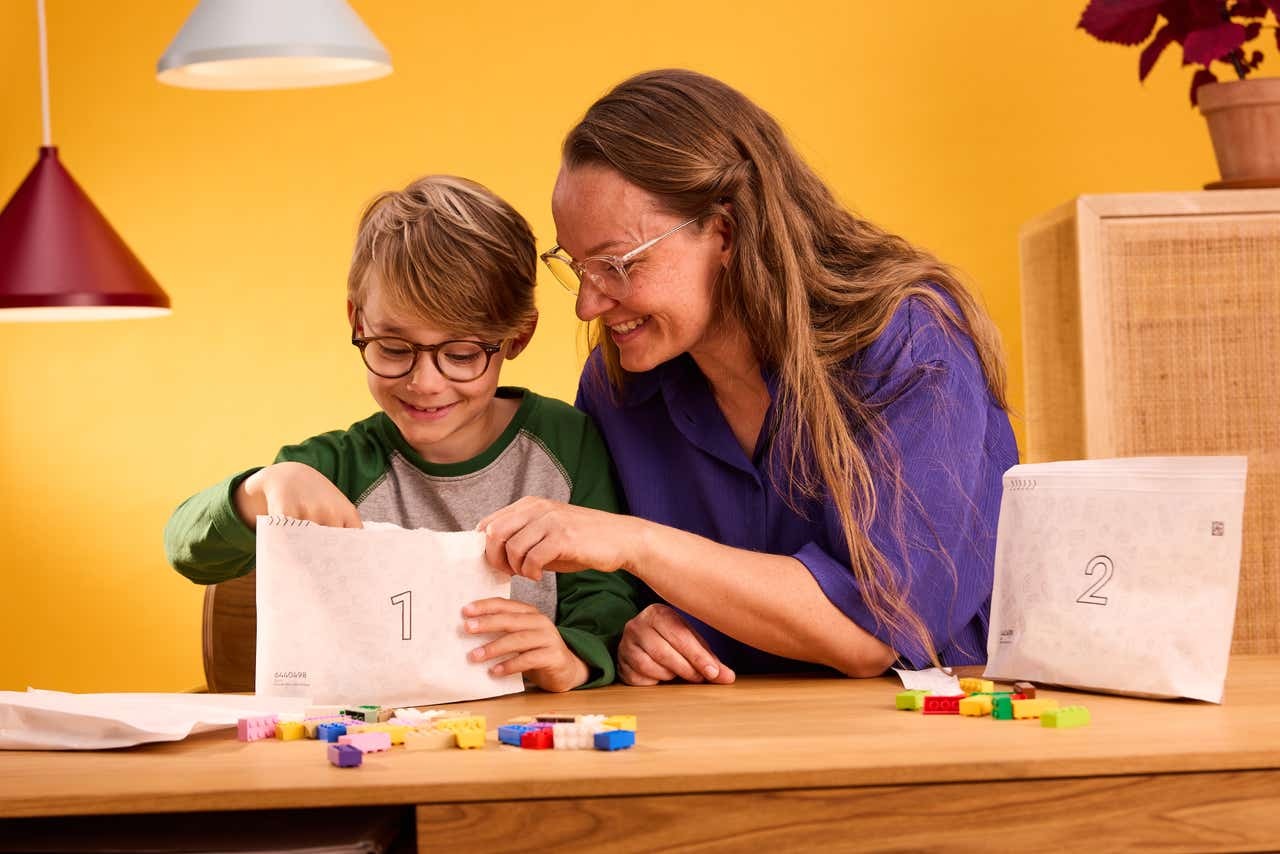 LEGO Group Rolling Out Paper-Based Bags for Packaging Bricks